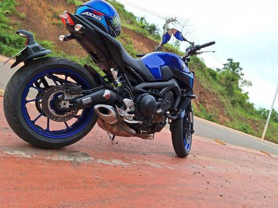 YAMAHA MT-09 YAMAHA MT-09